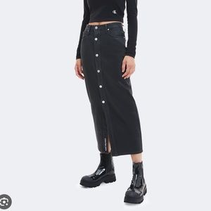 Calvin Klein denim skirt 26